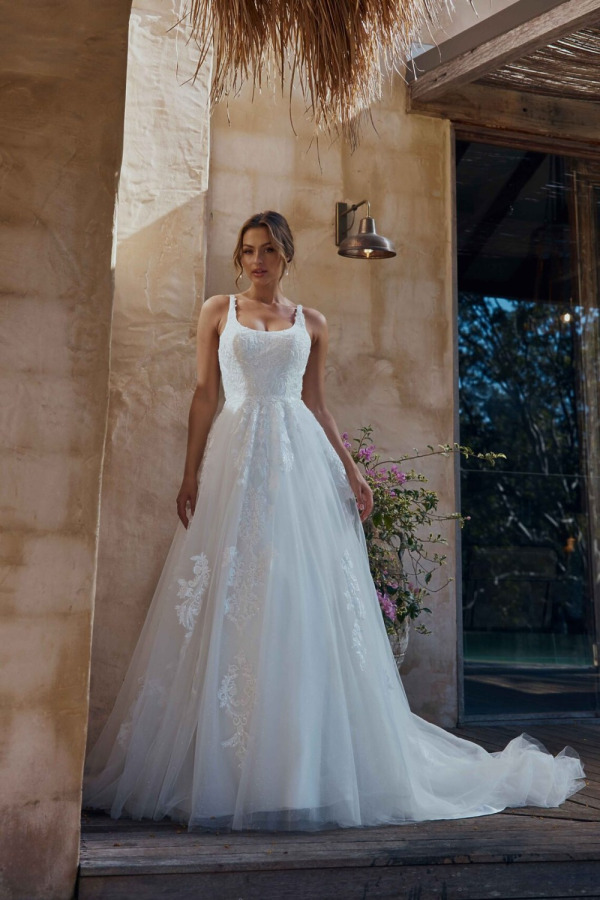 AURELIA-TC2343-WEDDING-DRESS-VINTAGE-WHITE-TANIA-OLSEN-BRIDAL